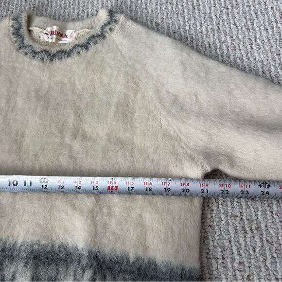 Vintage Icelandic 100% New Wool Sweater - Picture 3 of 8
